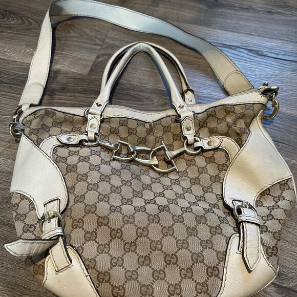 Gucci Bag - Picture 1 of 8